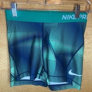 Nike pro shorts SZ SM